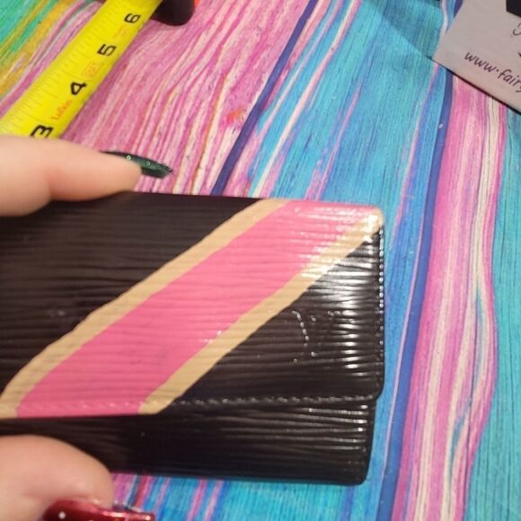 Authentic Louis Vuitton Epi Key Chain Holder Wristlet LAST CHANCE - Picture 12 of 14